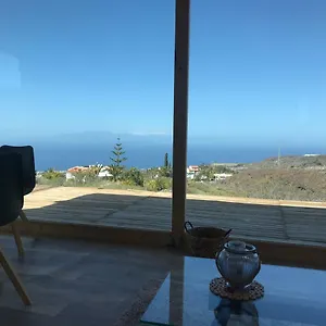 https://sundowner-chalet-stephanico.tenerifehoteles.net